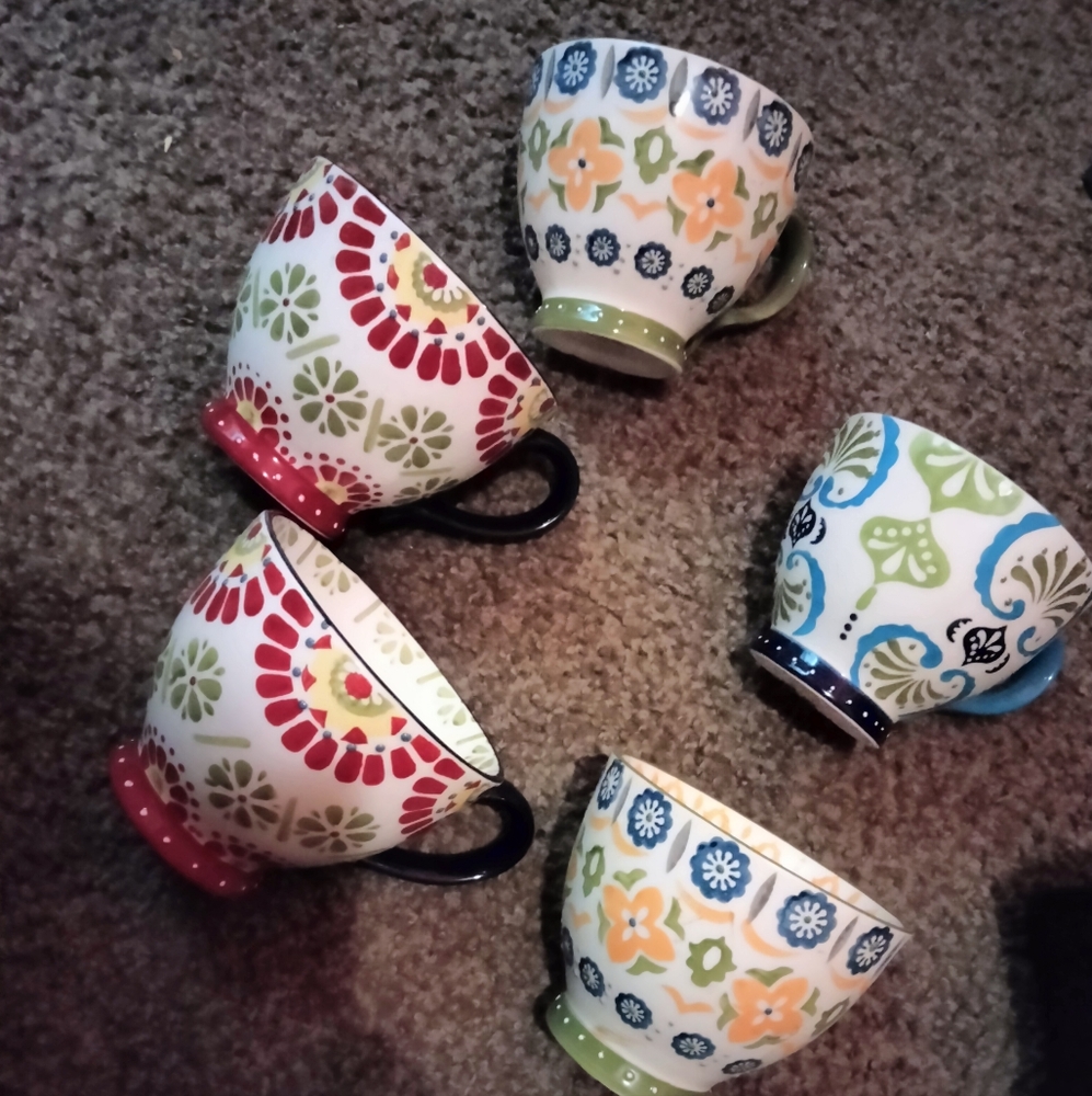 (5)piece hand painted 16.01 oz ceramic mugs